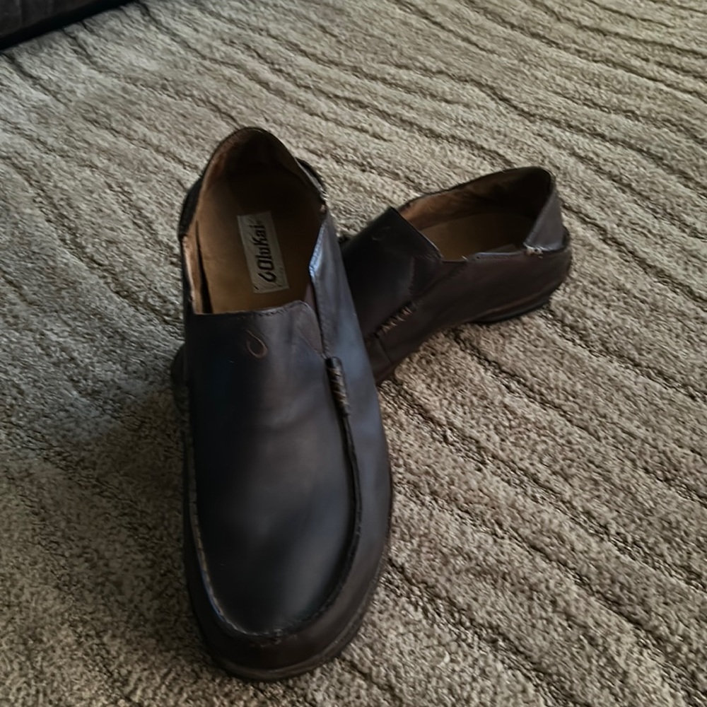 Men’s Olukai shoes